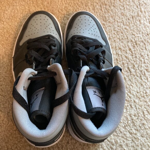 Nike Air Jordan 1 Mid "Shadow" Sneakers Black Grey Women Size 7 - Picture 15 of 16